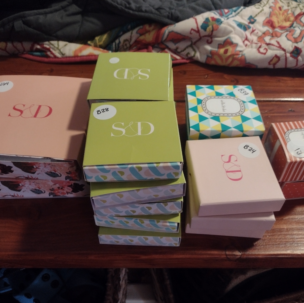 20 Stella & Dot jewelry boxes